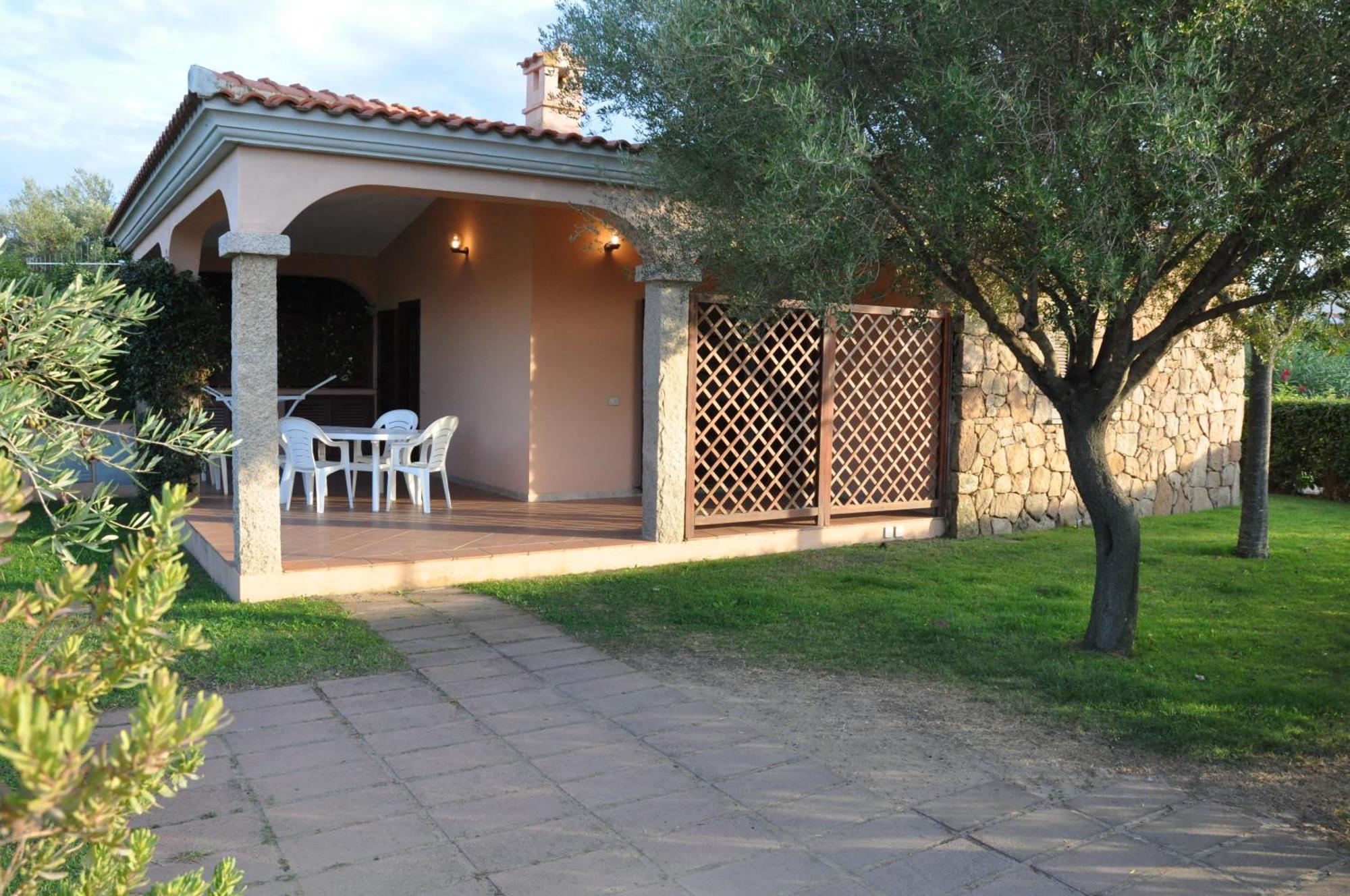 Case Vacanza Fenicotteri San Teodoro  Extérieur photo