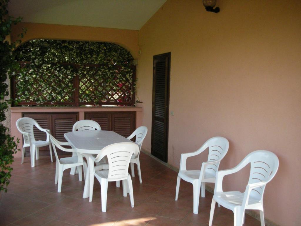Case Vacanza Fenicotteri San Teodoro  Extérieur photo