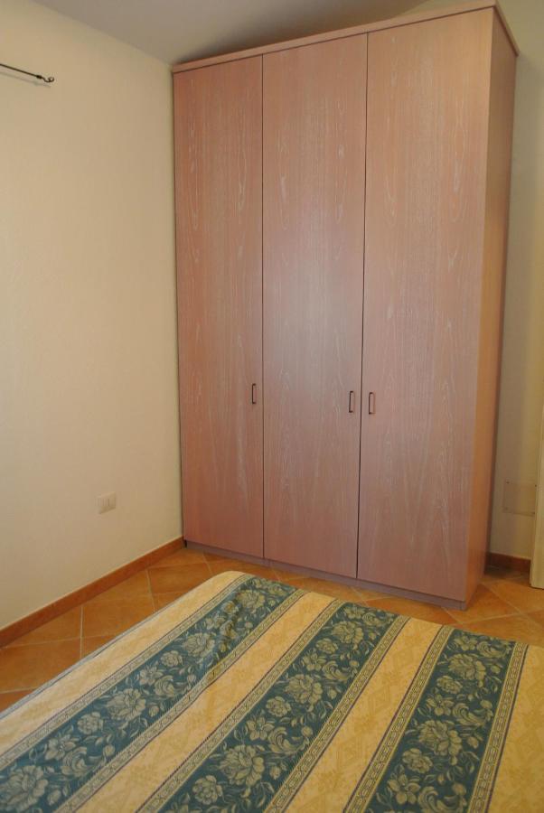 Case Vacanza Fenicotteri San Teodoro  Extérieur photo