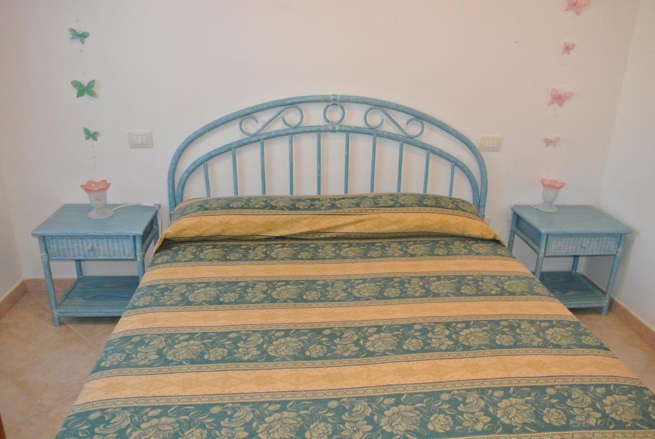 Case Vacanza Fenicotteri San Teodoro  Chambre photo